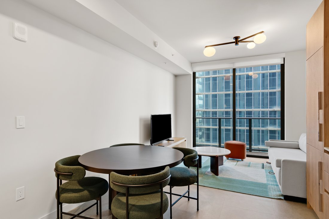 Condo in Miami, Florida, United States 3 - 18454002