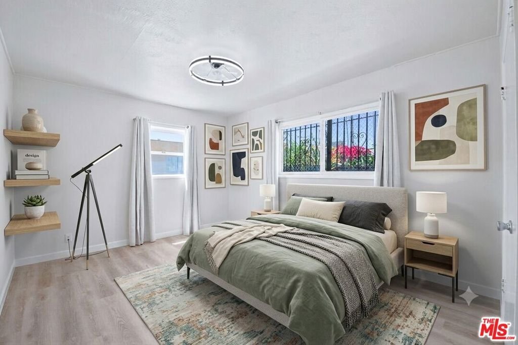 Los Angeles, California, United States 3 - 18354977