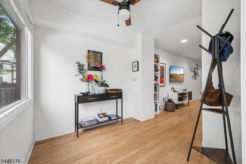 Condo in Weehawken, New Jersey, United States 3 - 18453913