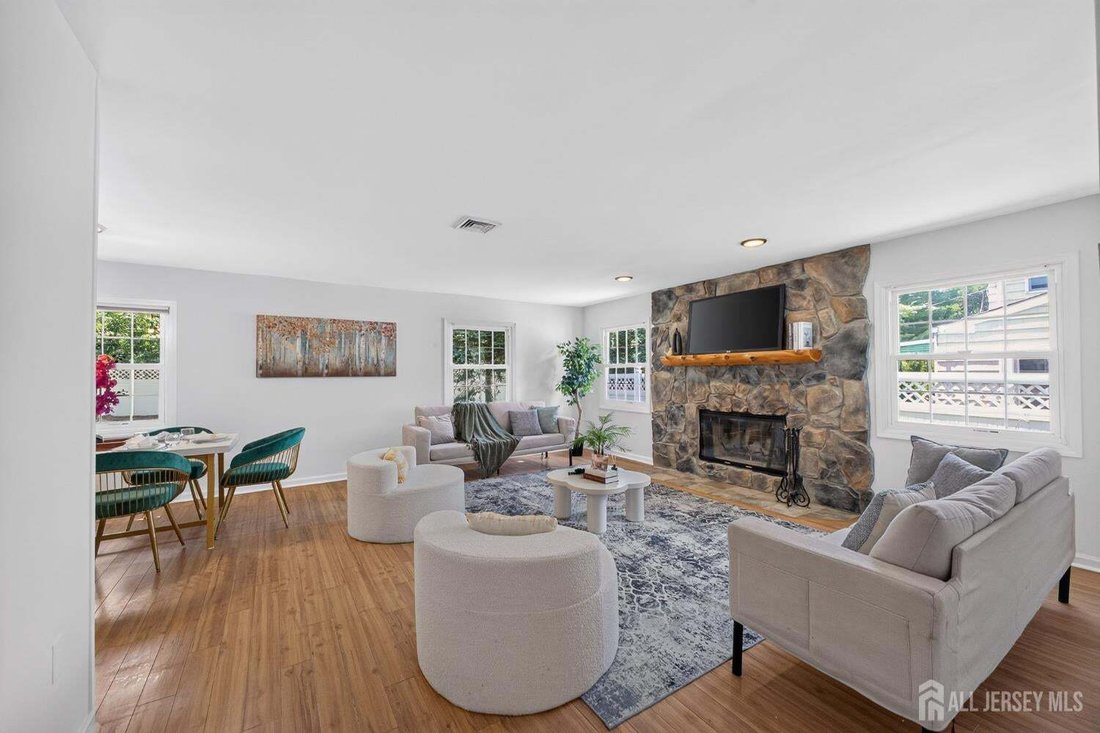 House in Matawan, New Jersey, United States 2 - 18454385