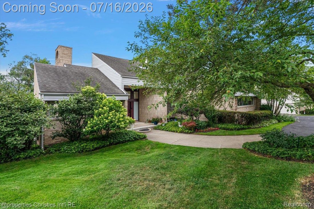 House in Orchard Lake Village, Michigan, United States 4 - 18454477