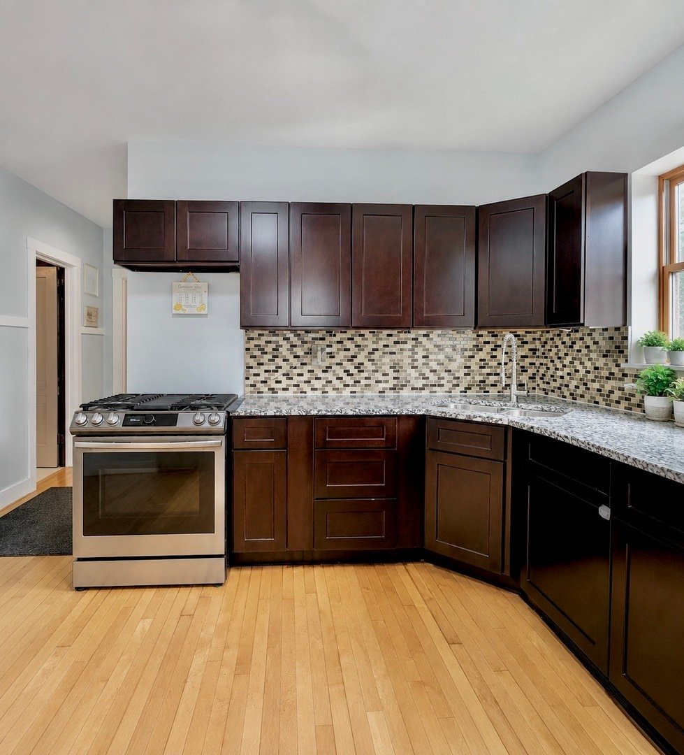 Chicago, Illinois, United States 2 - 18453528
