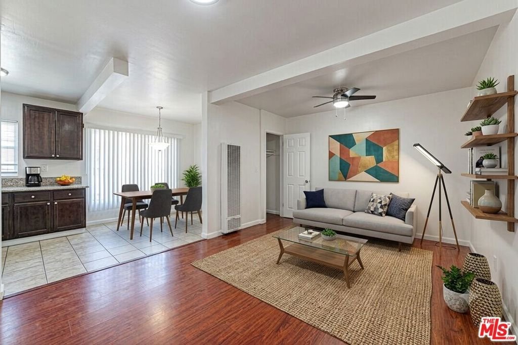 Los Angeles, California, United States 4 - 18354977