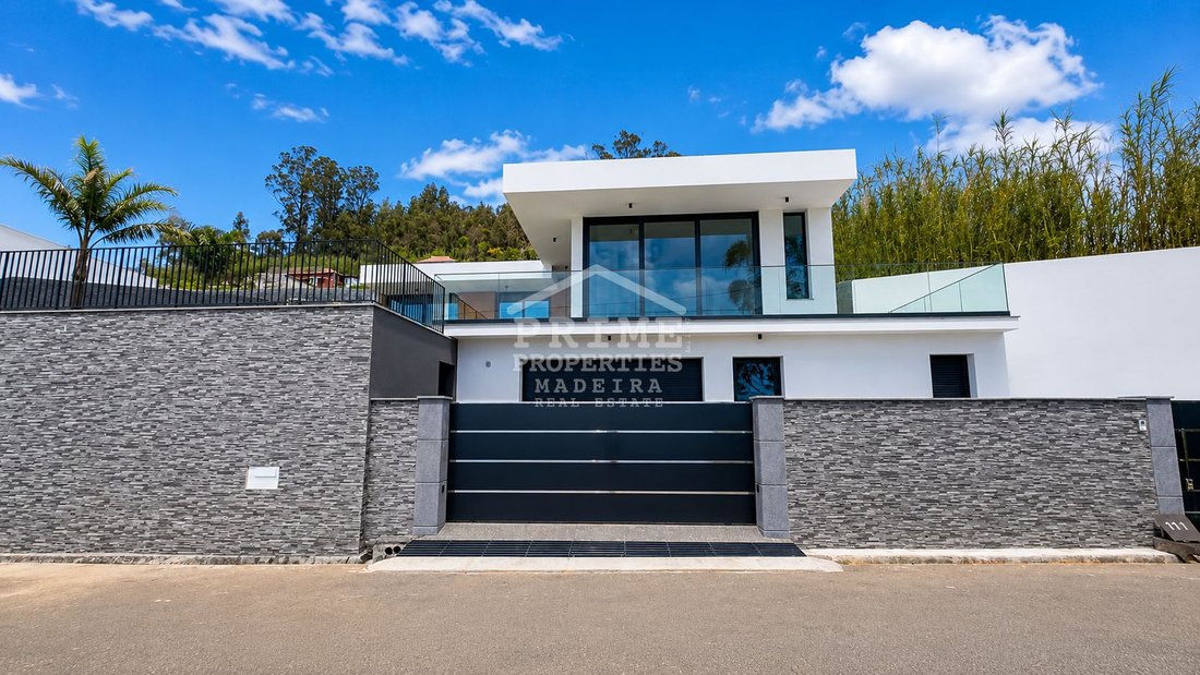 Villa in Calheta, Madeira, Portugal 1 - 15782091