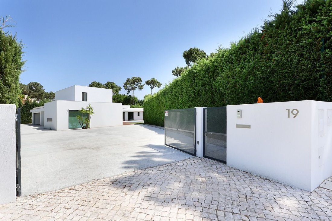 Villa in Aroeira, Charneca de Caparica e Sobreda, Portugal 3 - 18454291