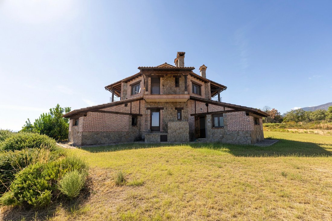 Villa a Villanueva de la Vera, Estremadura, Spagna 3 - 18454399