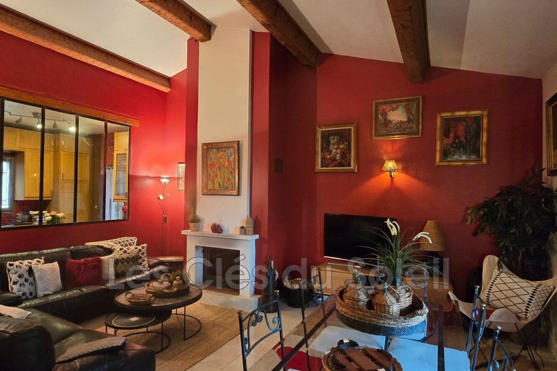 Villa in Hyeres, Provence-Alpes-Côte d'Azur, France 4 - 18454054