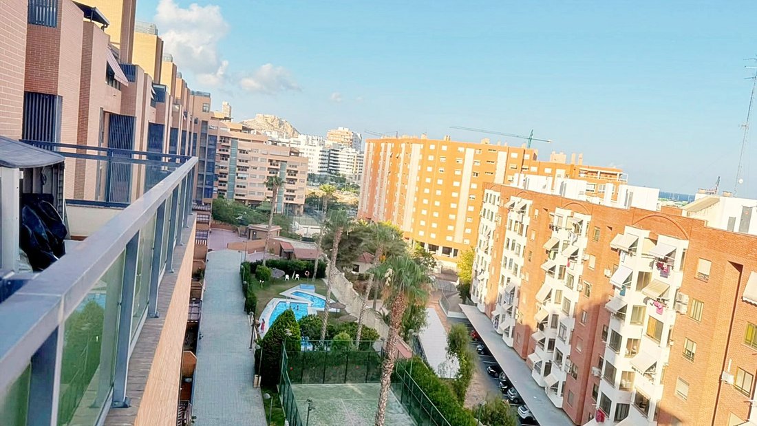 Penthouse in Alicante, Valencian Community, Spain 4 - 18454547