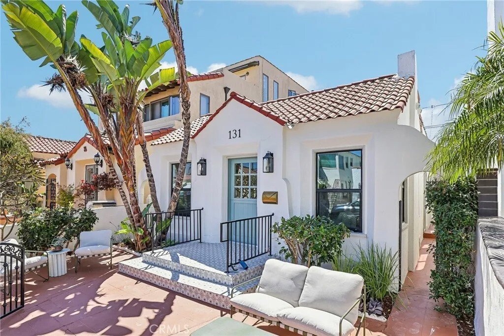 House in Signal Hill, California, United States 3 - 18453773