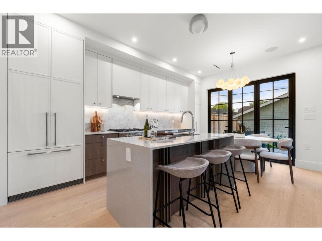 House in Vancouver, British Columbia, Canada 4 - 18454070