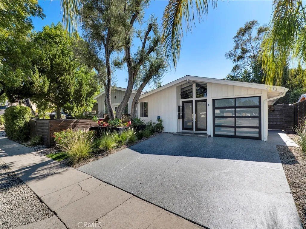 Los Angeles, California, United States 1 - 18453746