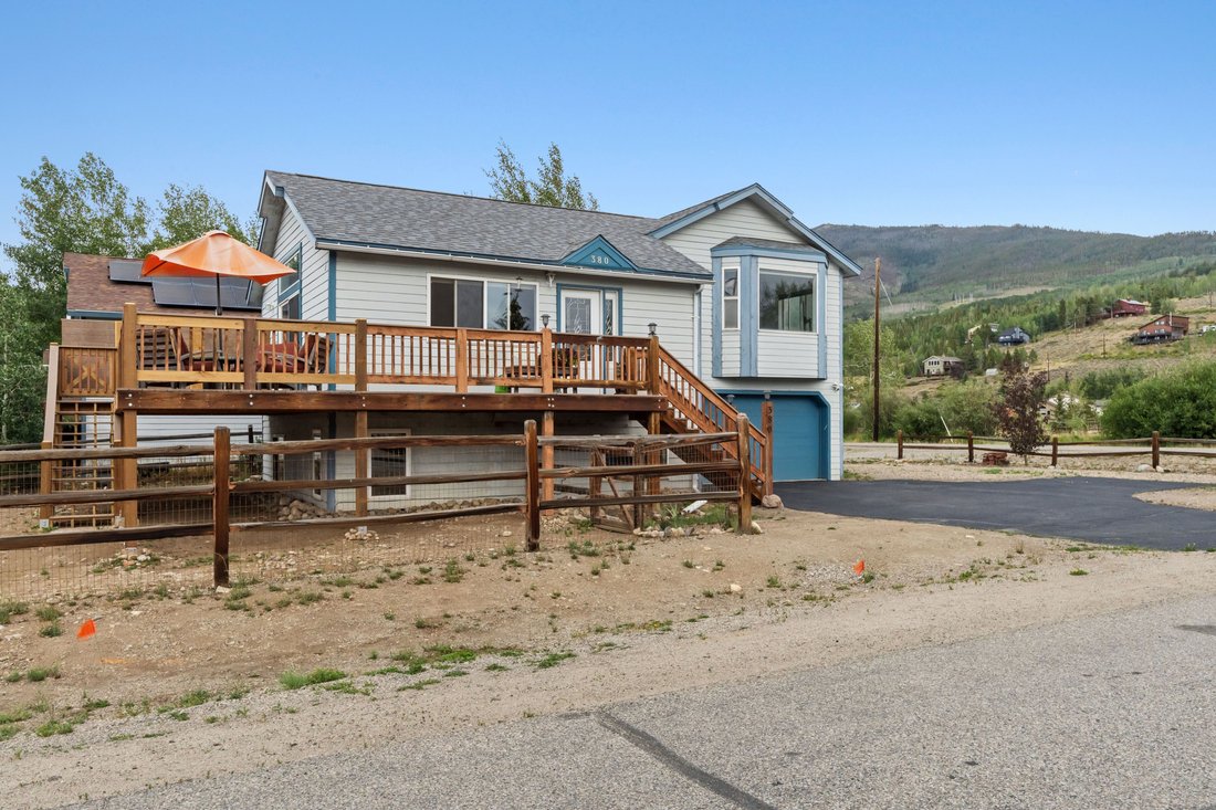 Silverthorne, Colorado, United States 3 - 18454338