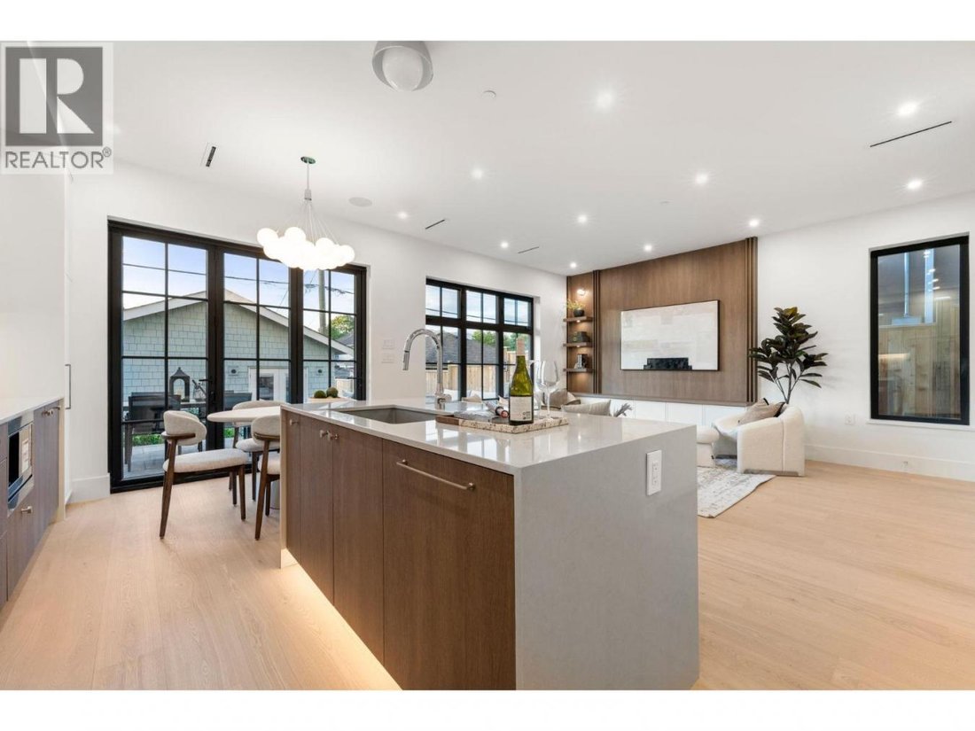 House in Vancouver, British Columbia, Canada 5 - 18454070