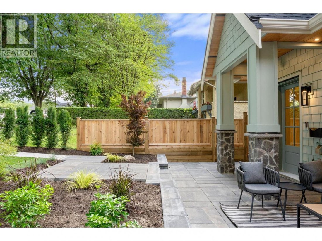 House in Vancouver, British Columbia, Canada 4 - 18454073