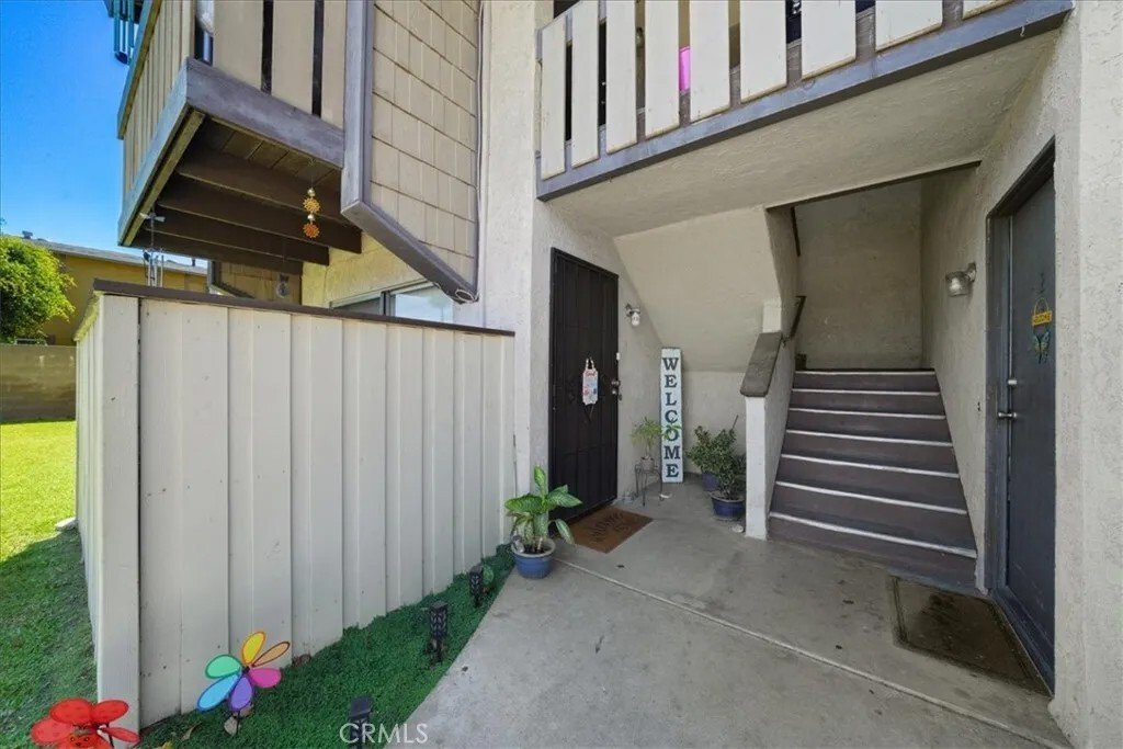 West Covina, California, United States 4 - 18403067