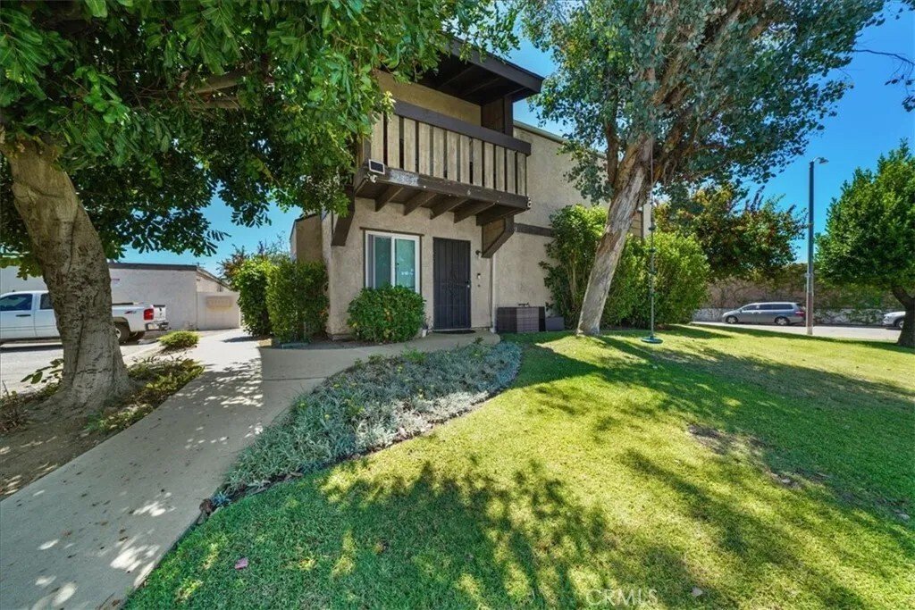 West Covina, California, United States 3 - 18403067
