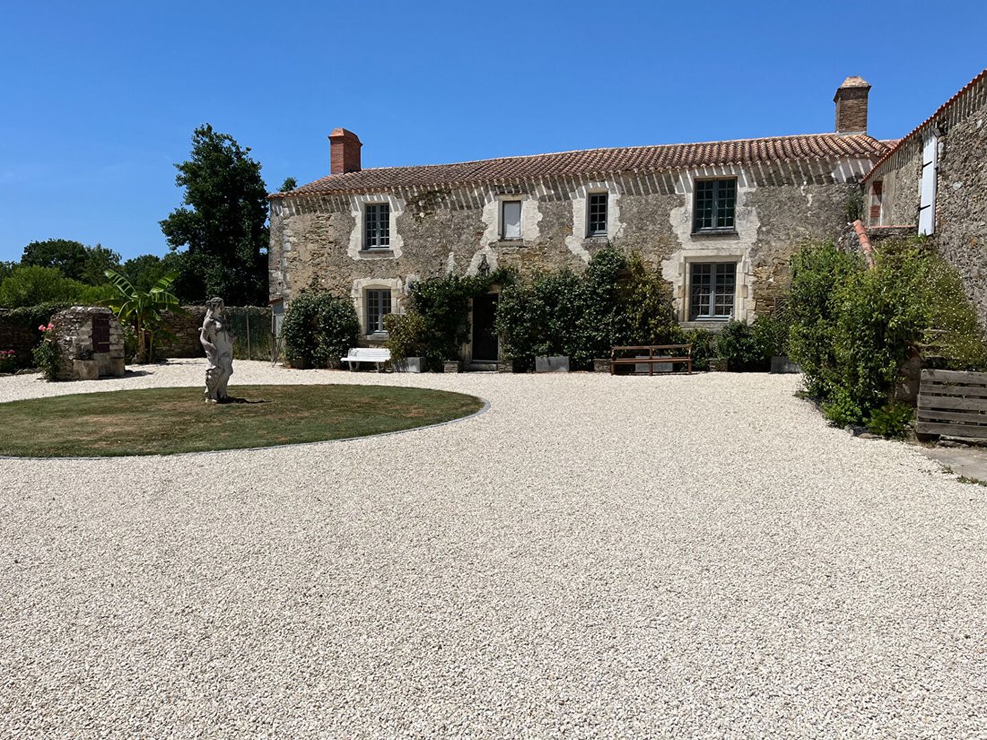House in La Roche-sur-Yon, Pays de la Loire, France 3 - 16286336