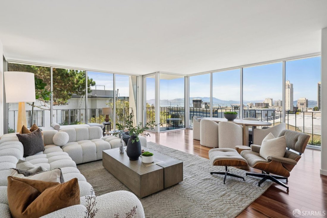 Co Op in San Francisco, California, United States 1 - 18453461