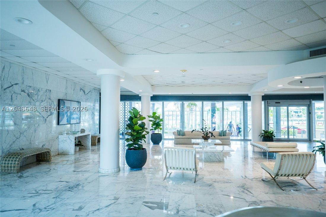 Condo in Miami Beach, Florida, United States 3 - 18453521