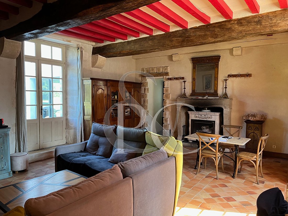 House in La Roche-sur-Yon, Pays de la Loire, France 1 - 16286336