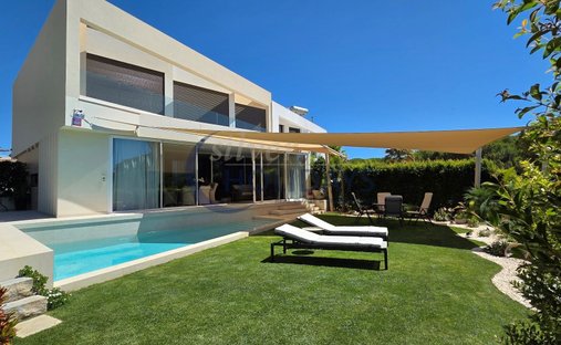 Villa in Loule (Sao Clemente), Algarve, Portugal 1