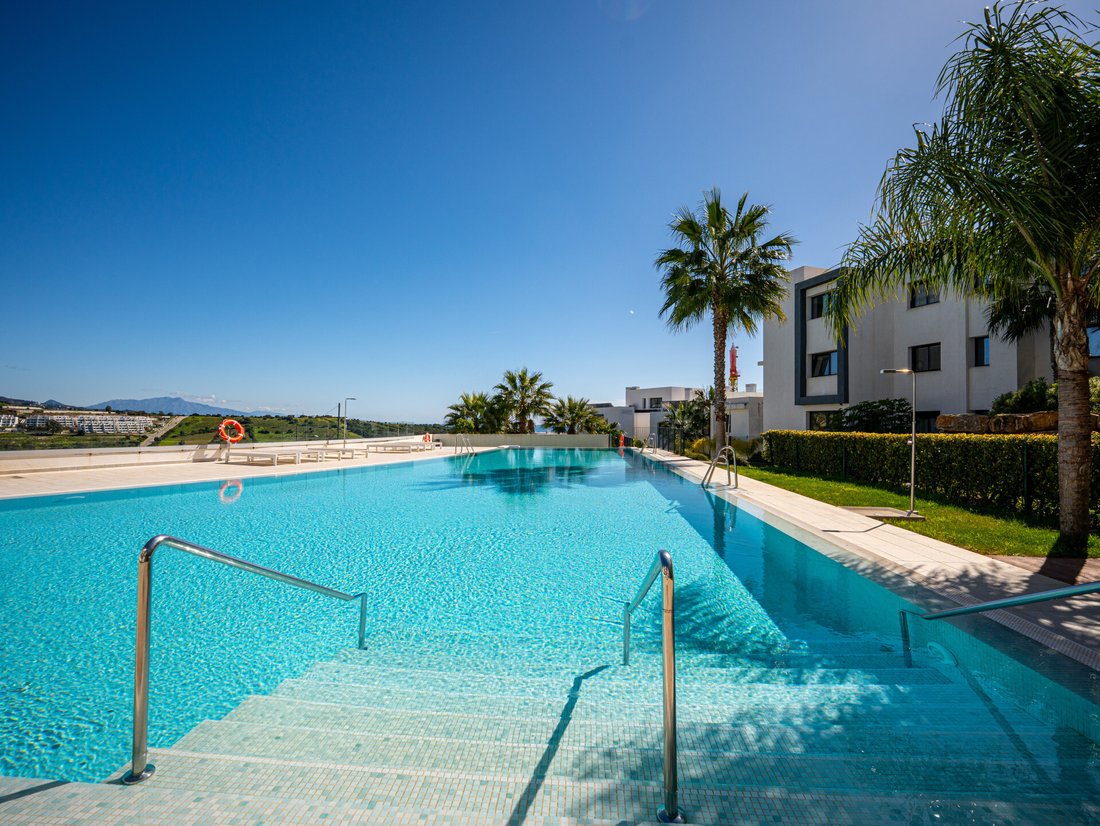 Penthouse in Estepona, Andalusia, Spain 3 - 18454066