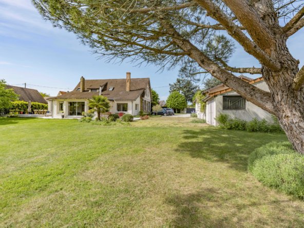 Villa in Saint-Remy-l'Honore, Ile-de-France, France 4 - 16948488