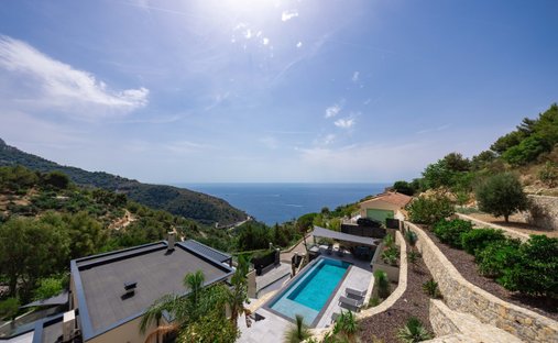 Villa in Èze, Provence-Alpes-Côte d'Azur, France 1