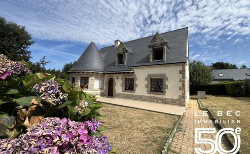House in Ouest Péri-Centre Ville, Vannes, France 1