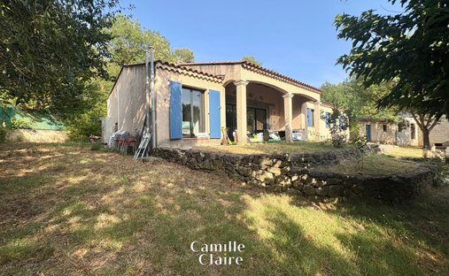 Land in Ouest, Fuveau, France 1