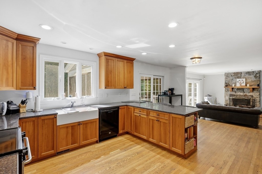 House in North Attleborough, Massachusetts, United States 5 - 18422566