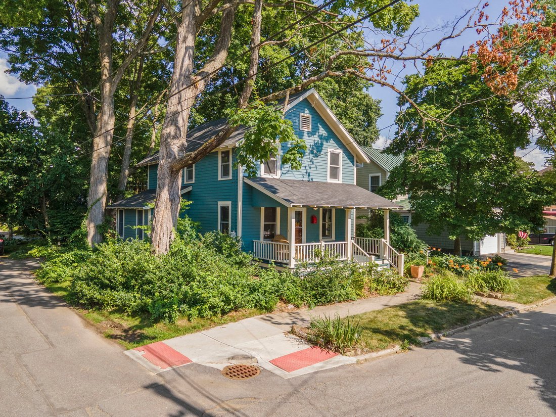 House in Saratoga Springs, New York, United States 2 - 18454351