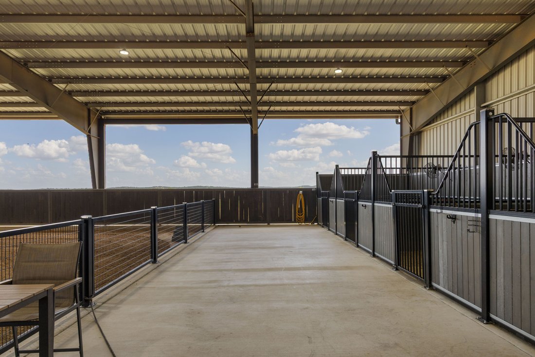 Farm Ranch in Fredericksburg, Texas, United States 5 - 18454345