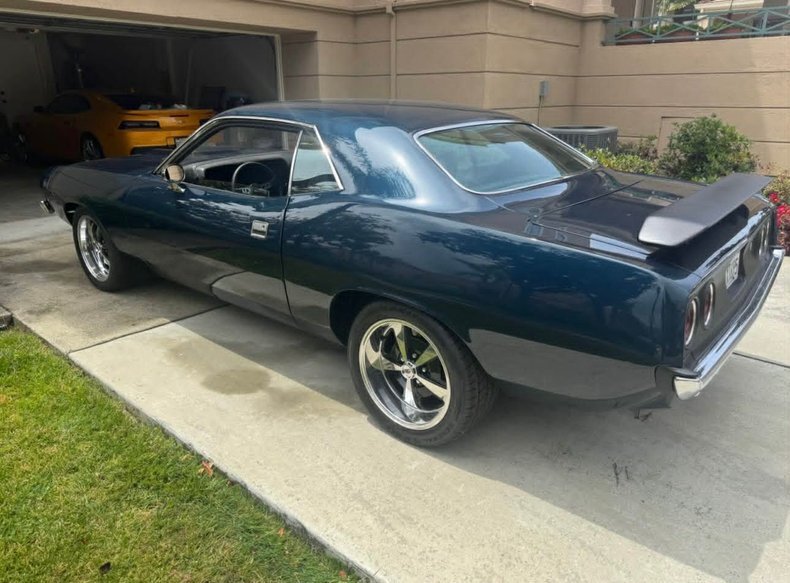 Coupe in Glendale, United States 4 - 18453672