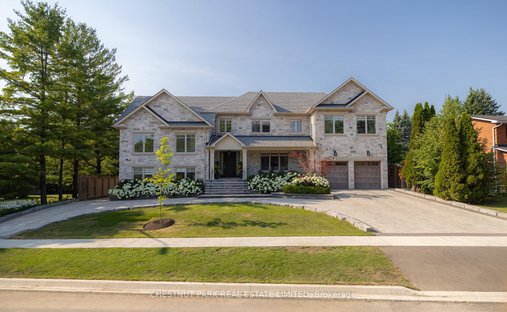 House in Gormley, Ontario, Canada 1