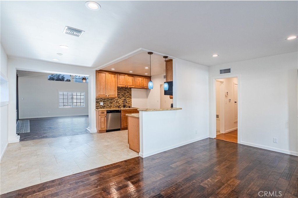 House in West Hills, California, United States 4 - 18083058