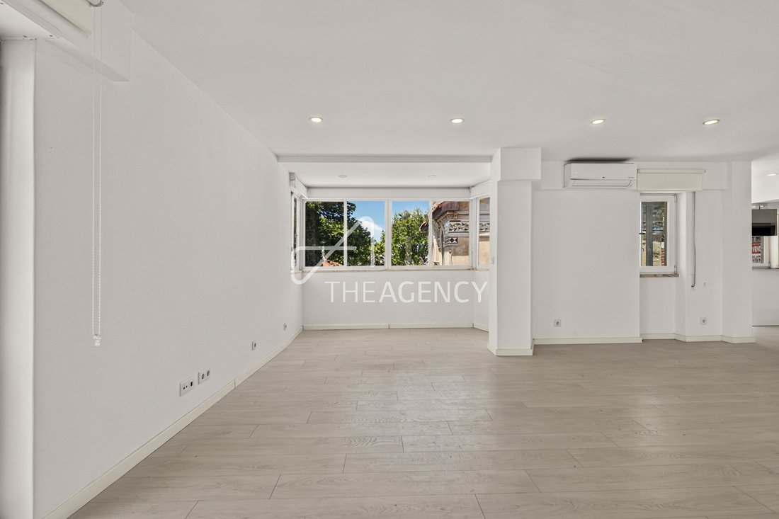 Apartment in Estoril, Cascais e Estoril, Lisbon 3 - 18454363