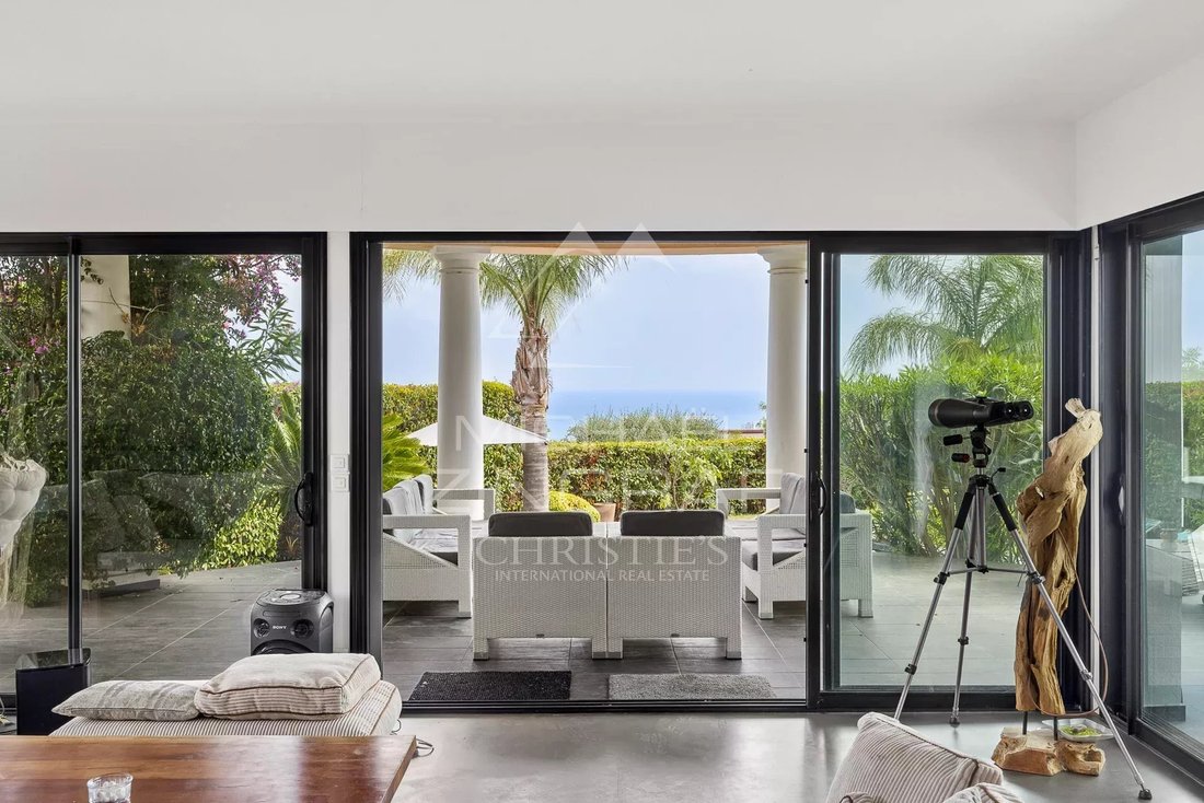 Estate in Saint-Laurent-du-Var, Provence-Alpes-Côte d'Azur, France 5 - 18454419