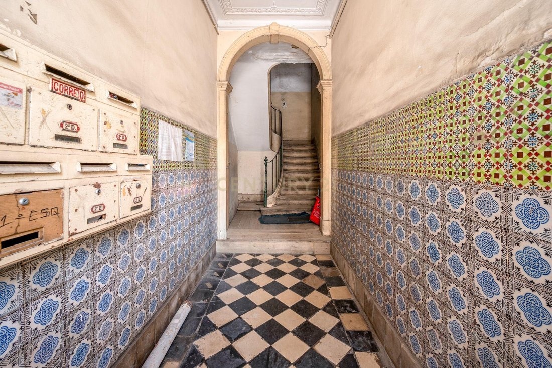 House in Alcantara, Lisbon, Portugal 5 - 18454075