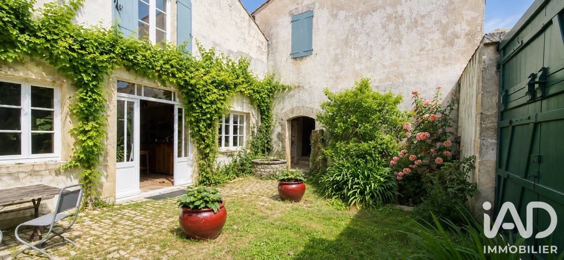 House in Sainte-Marie-de-Ré, Nouvelle-Aquitaine, France 1 - 17655236