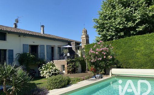 House in Les Cotes-d'Arey, Auvergne-Rhône-Alpes, France 1