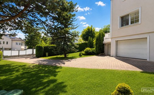 Villa in Vienna, Wien, Austria 1