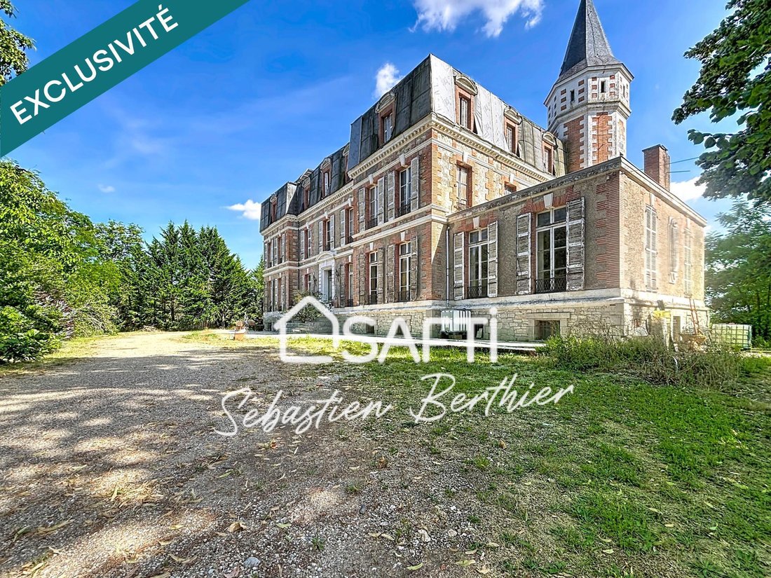 House in Capitole, Toulouse, France 1 - 18455226