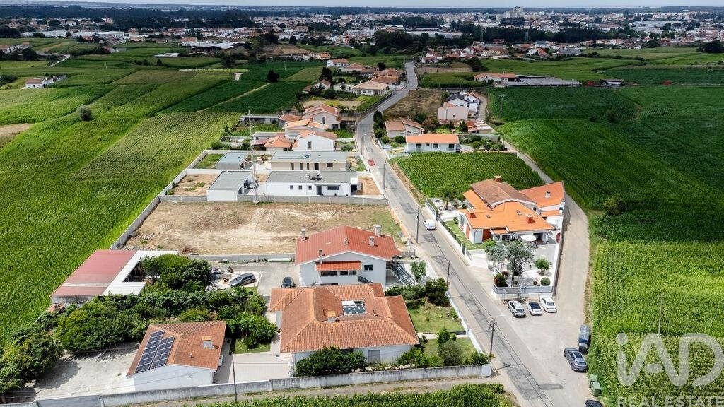 Townhouse in Ovar, Sao Joao, Arada e Sao Vicente de Pereira Jusa, Aveiro District, Portugal 2 - 18454920