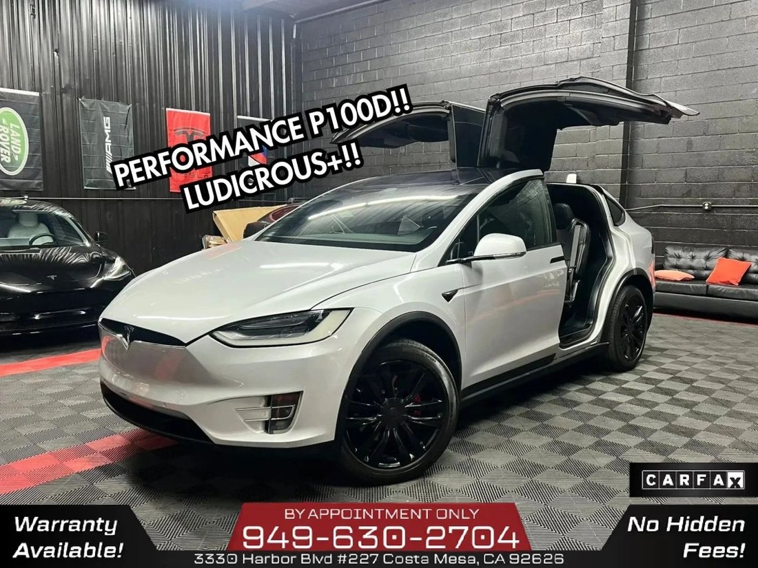 Suv in Costa Mesa, CA, United States 1 - 18397303