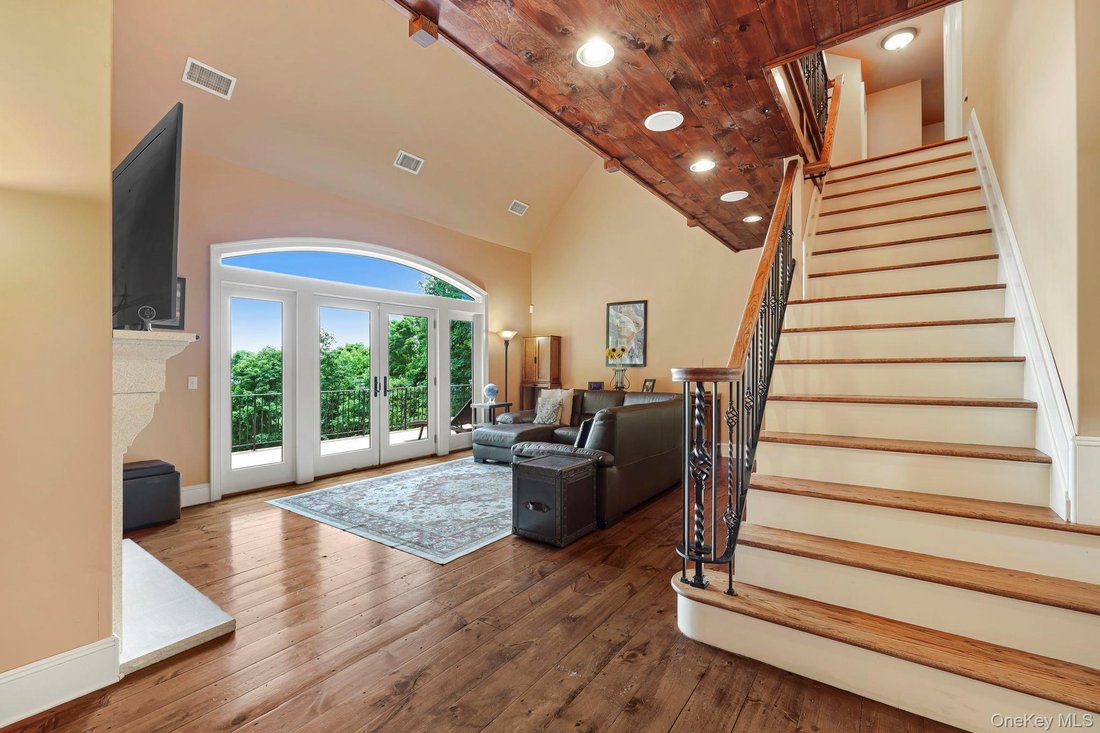 House in Montgomery, New York, United States 5 - 18454880