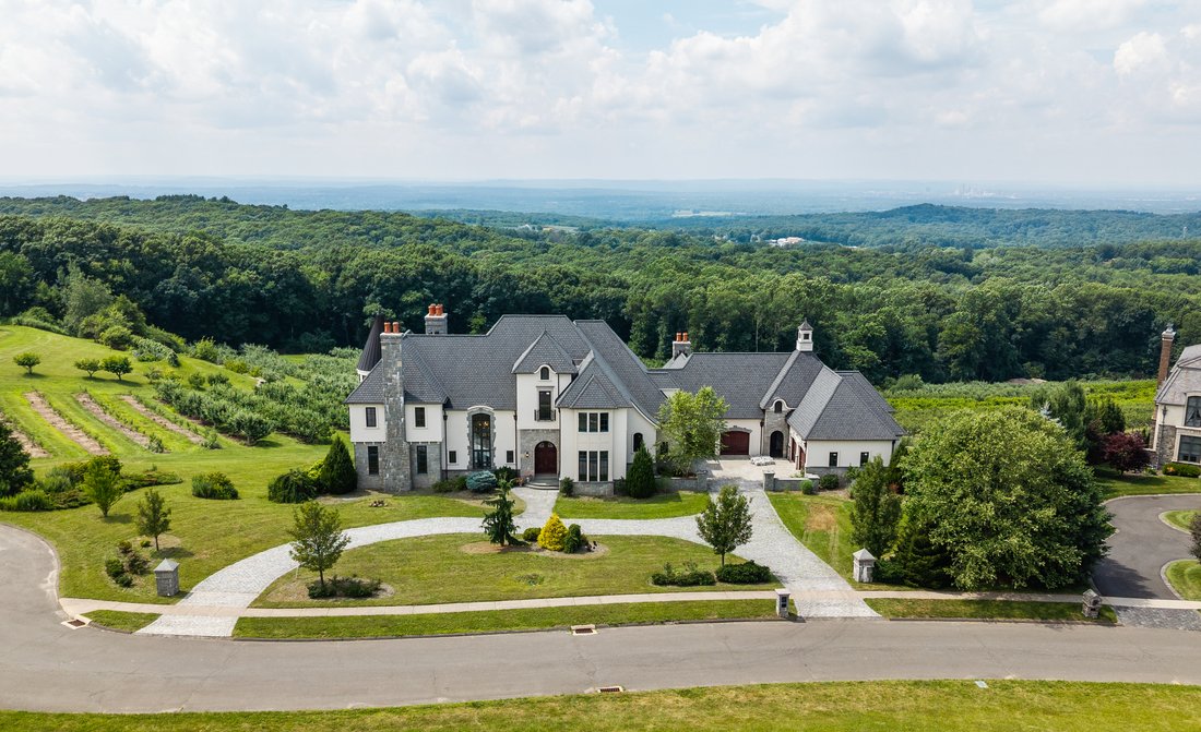 House in Glastonbury, Connecticut, United States 1 - 18454884