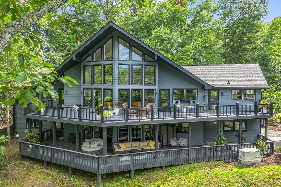 House in Lake Lure, North Carolina, United States 1 - 16840931