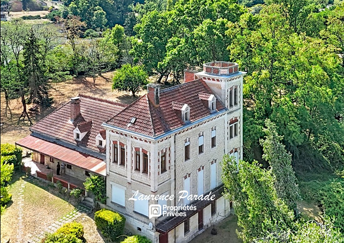Villa in Saint-Laurent-des-Hommes, Nouvelle-Aquitaine, France 1 - 18024259