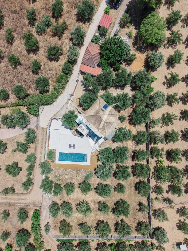 Villa in Koroni Municipal Unit, Peloponnese, Western Greece and the Ionian, Greece 2 - 18454862